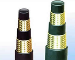 两根两层钢丝编织增强层高压胶管